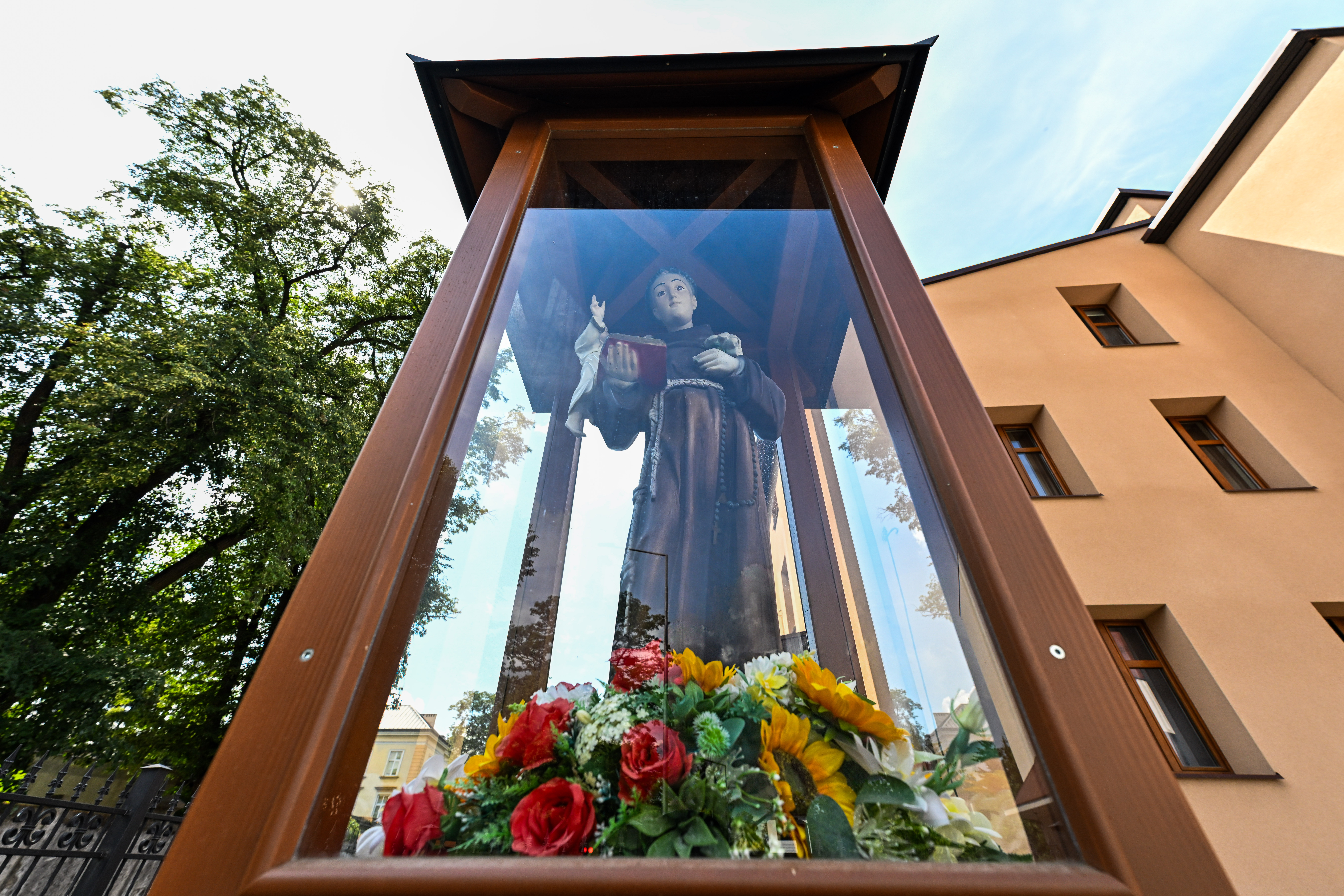 Zdjęcie z historii parafii pw. Świętego Brata Alberta w Przemyślu